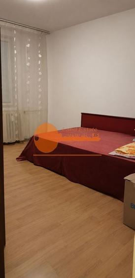 Apartament cu 3 camere decomandat în Rahova