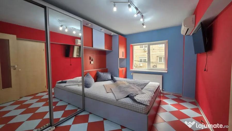 Apartament cu 4 camere decomandat în Complex Studențesc