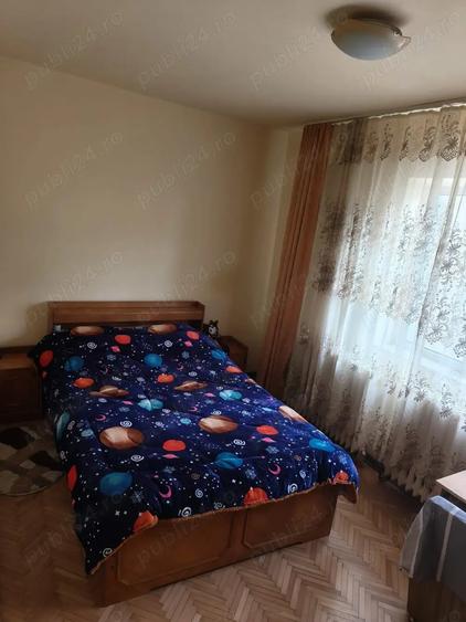 Apartament cu 2 camere semidecomandat în Simeria