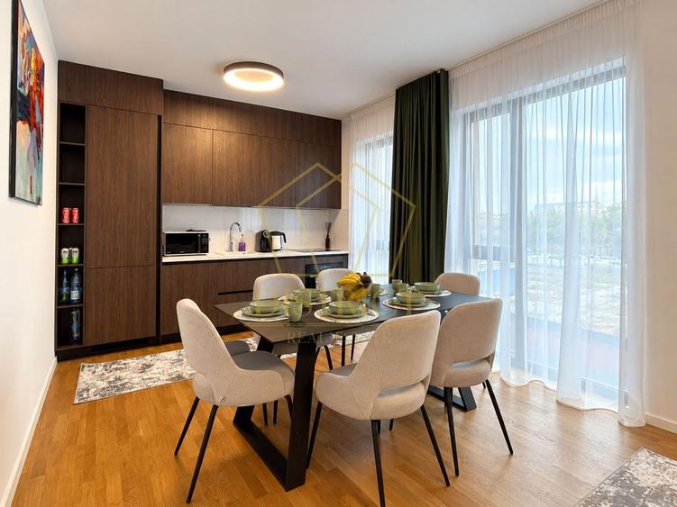 Apartament cu 3 camere decomandat, mobilat în Central