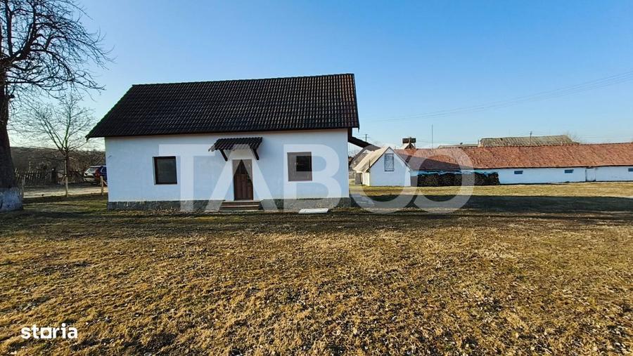 Casă cu 3 camere cu Teren 123 Mp în Pianu