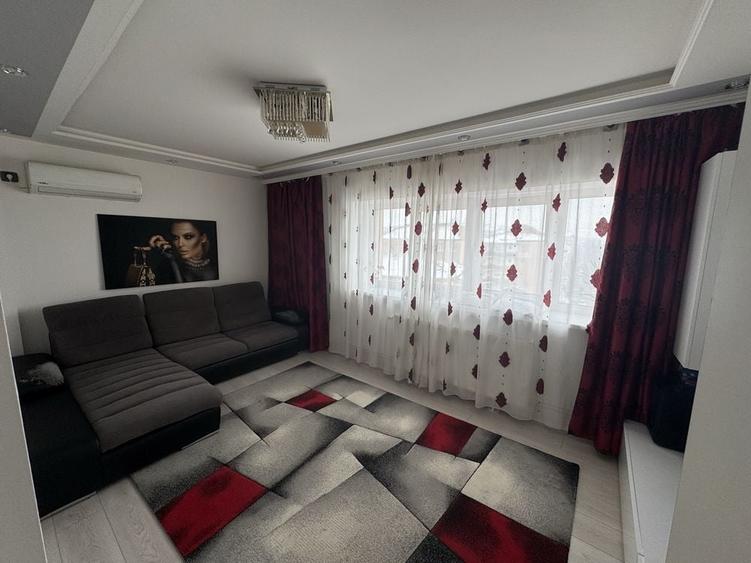Apartament cu 3 camere decomandat în Ultracentral