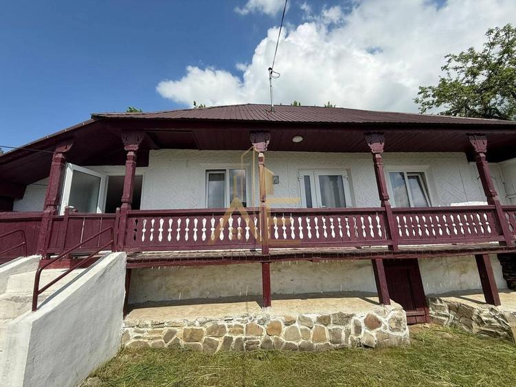 Casă individuală cu 2 camere cu Canalizare în Pipirig