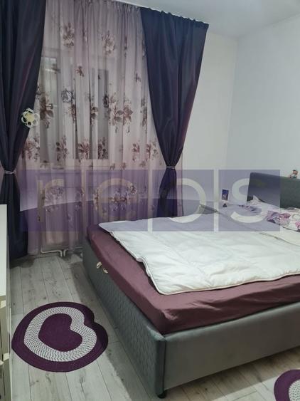 Casă individuală cu 7 camere cu Canalizare în Apărătorii Patriei