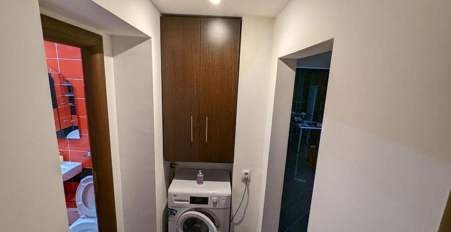 Apartament cu 3 camere decomandat, mobilat în Brâncoveanu