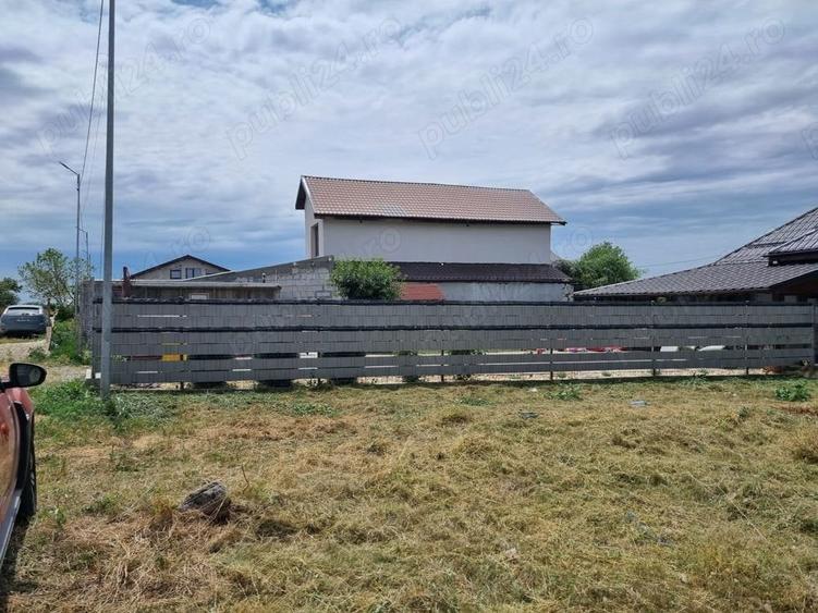 Teren de 972 mp, în Tânganu