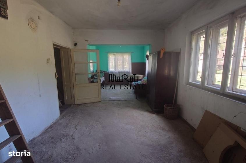 Casă cu 4 camere în Blăjeni
