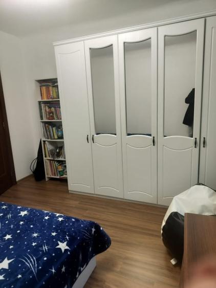 Apartament cu 4 camere decomandat, mobilat în 1 Mai
