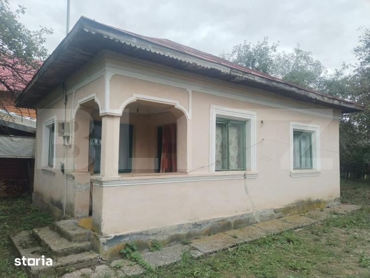 Casă cu 2 camere cu Teren 2000 Mp în Crângurile