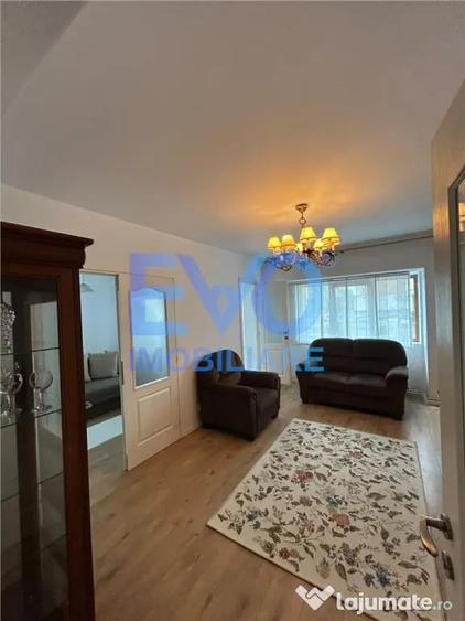 Apartament cu 4 camere decomandat în Păcurari