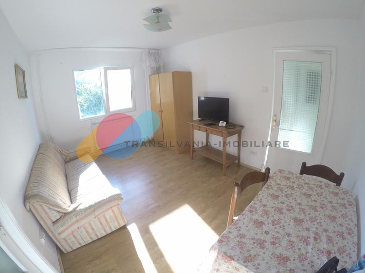 Apartament cu 3 camere semidecomandat, mobilat în Mănăștur