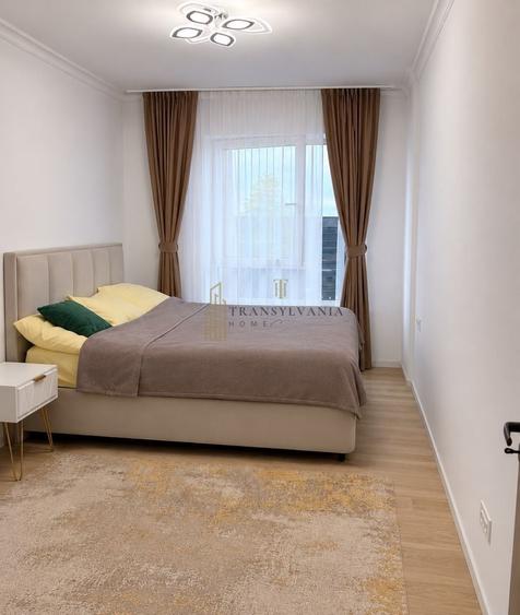 Apartament cu 3 camere semidecomandat, mobilat în Exterior Est