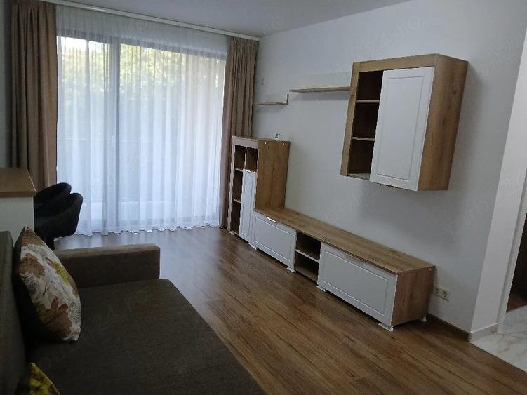 Apartament cu 2 camere decomandat în Exterior Vest