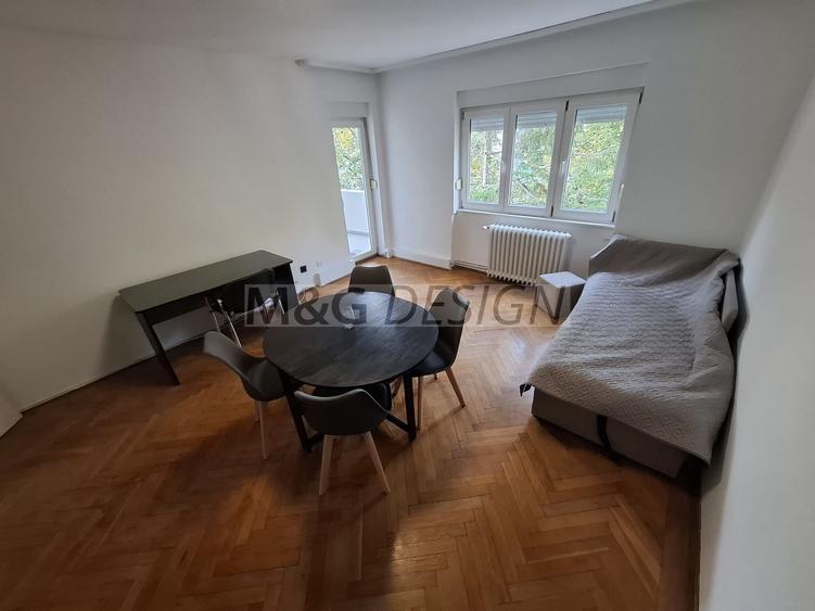 Apartament cu 2 camere decomandat, mobilat în Medicină