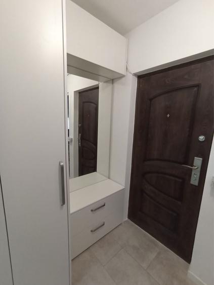Apartament cu 3 camere decomandat în Alfa