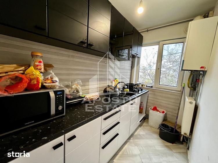 Apartament cu 2 camere semidecomandat, mobilat în Tipografilor