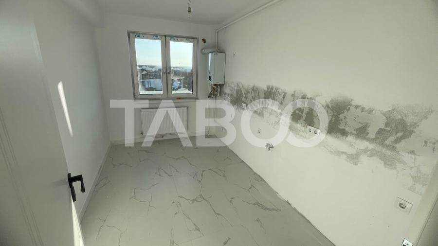 Apartament cu 3 camere decomandat în Industrial Vest