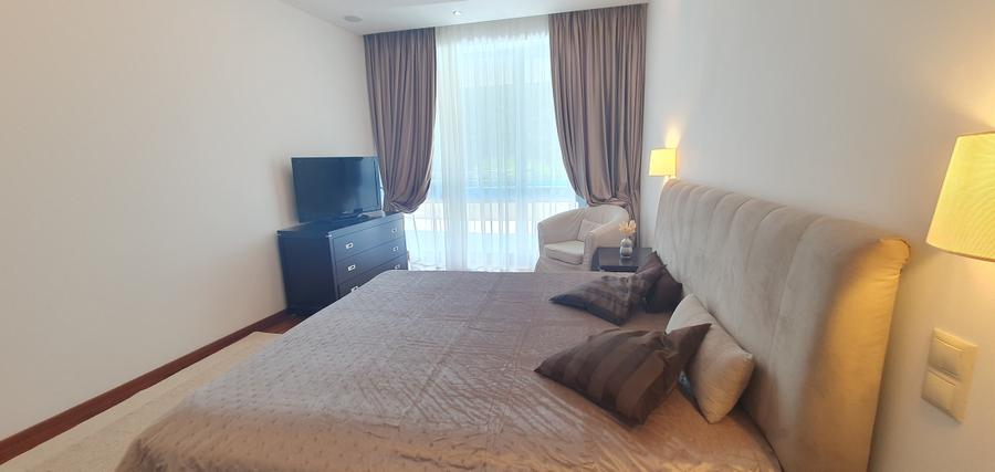 Apartament cu 3 camere decomandat, mobilat în Iancu Nicolae
