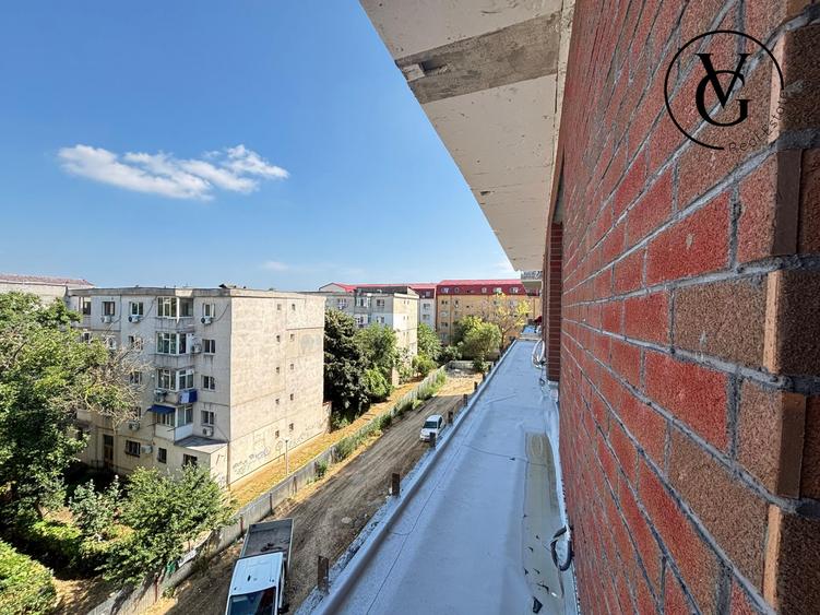 Apartament cu 2 camere semidecomandat în Inel II