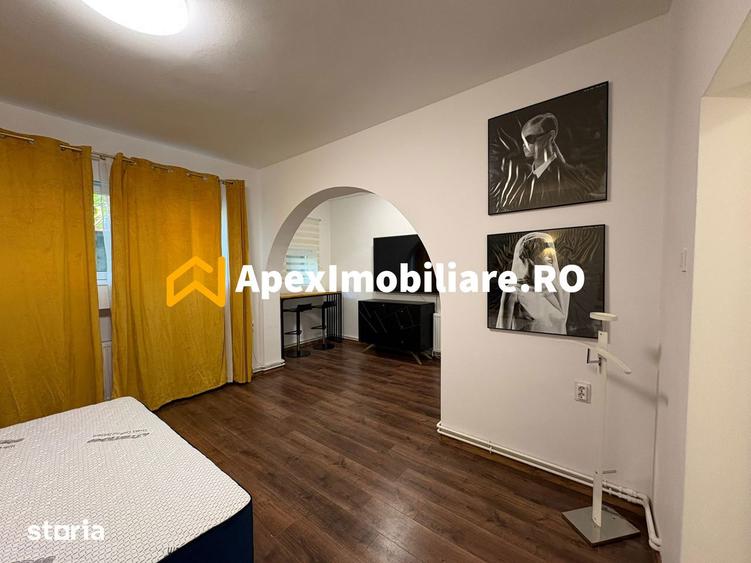 Garsonieră decomandată, mobilată în Eminescu
