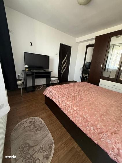 Apartament cu 2 camere decomandat în Craiovița Nouă