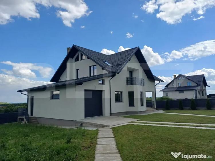 Casă cu 4 camere cu Teren 1000 Mp în Central