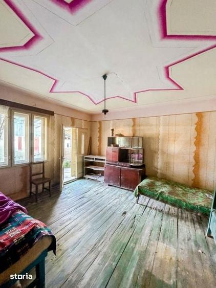 Casă cu 5 camere cu Teren 1900 Mp în Ceanu Mare