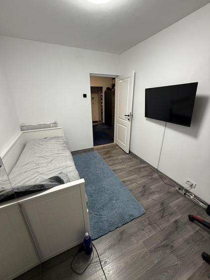 Apartament cu 2 camere decomandat în 1 Mai