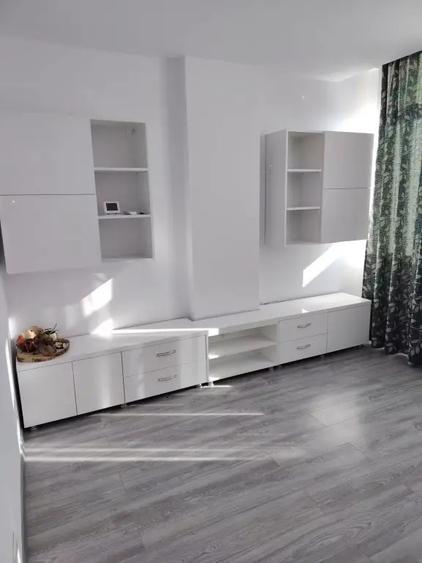 Apartament cu 2 camere decomandat în Valea Adâncă