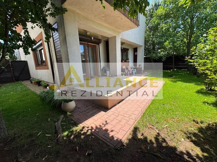 Casă individuală cu 4 camere cu Canalizare în Glina