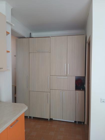 Apartament cu 2 camere decomandat în Florești