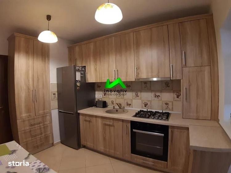Apartament cu 3 camere decomandat, mobilat în Piața Cluj