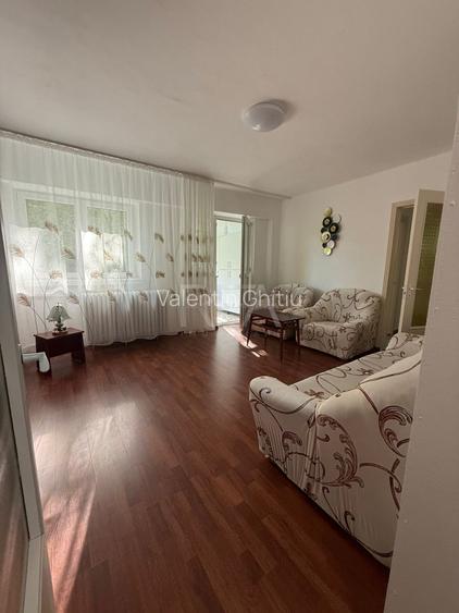 3 camere Basarabia, et. 1, an 1986, 68 mp