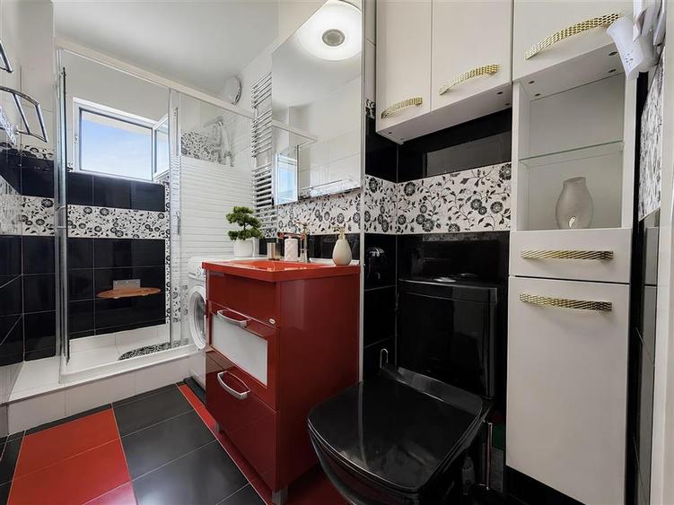 Apartament cu 2 camere decomandat, mobilat în Județean