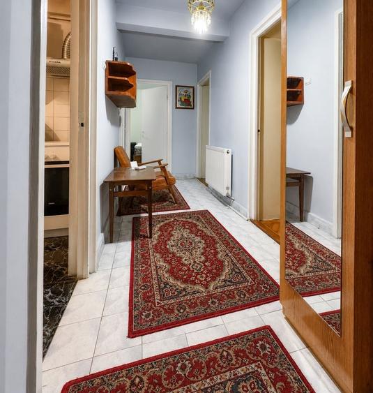 Apartament cu 3 camere decomandat în Deve
