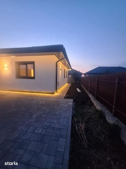 Casă cu 5 camere cu Teren 600 Mp în Exterior Vest