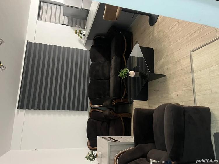 Apartament cu 3 camere decomandat în Republicii