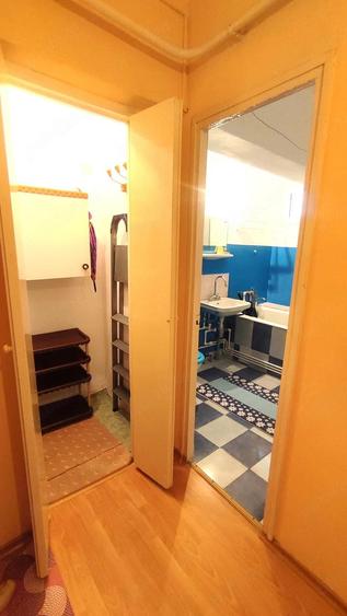 Garsonieră decomandată în Micro 20