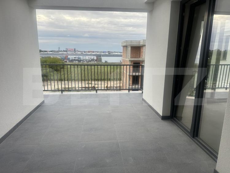 Apartament cu 3 camere decomandat în Careiului