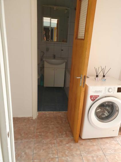 Proprietar vand apartament 3 camere la 7 minute de metrou, Emil Racovita, Piata Straduintei, liber - 7