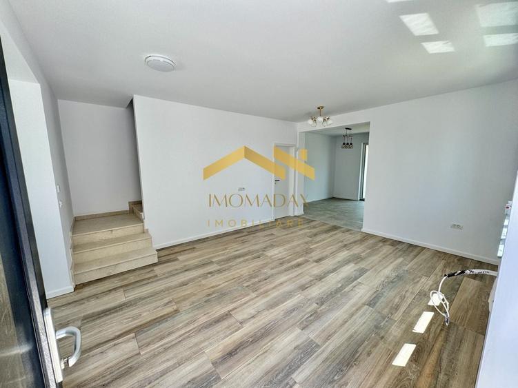 Duplex cu 4 camere cu Canalizare în Bucovăț (Remetea Mare)