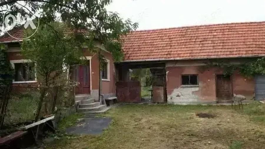 Casă cu 3 camere cu Teren 2523 Mp în Josani