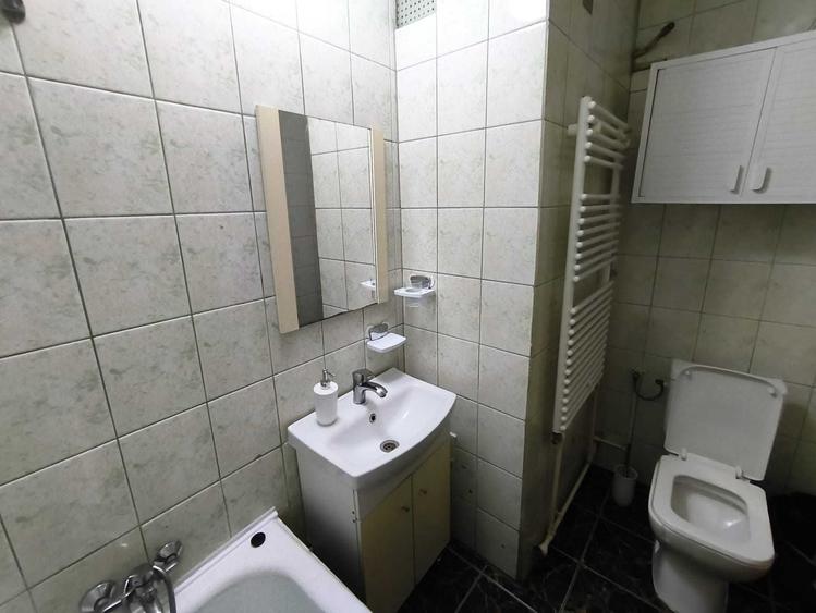 Garsonieră decomandată în Sineasca