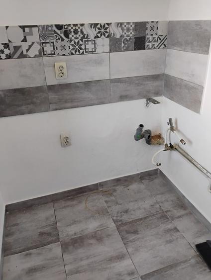 Garsonieră decomandată în Grădiște