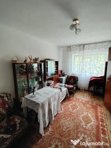Apartament cu 2 camere decomandat în Exterior Vest