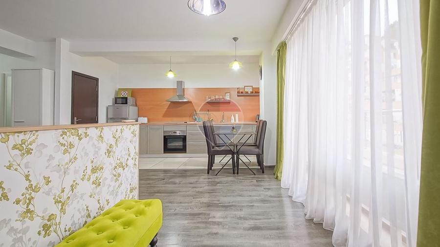 Apartament cu 2 camere semidecomandat, mobilat în Drumul Poienii