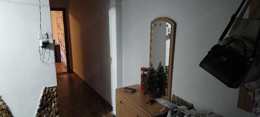 De vanzare apartament - 1