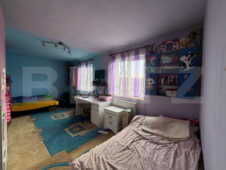 Casă individuală cu 4 camere cu Teren 900 Mp în Simeria