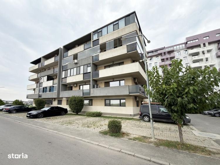 Apartament cu 3 camere decomandat în Palazu Mare
