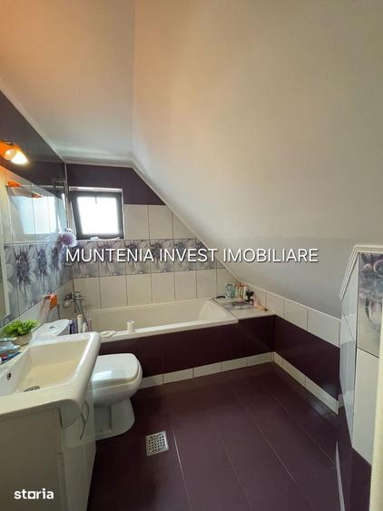 Casă cu 5 camere cu Teren 840 Mp în Ștefănești